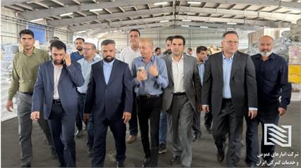 بازدید مقامات قضایی شهرستان بندرلنگه از شرکت انبارهای عمومی و خدمات گمرکی آتیه قشم 2